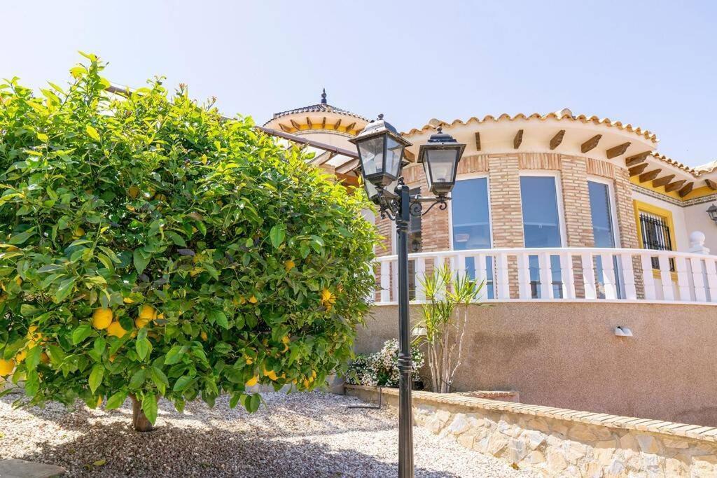 Casa Lilly-Rose, A Beautiful 3 Bedroom Detached Villa A Short Walk To The Villamartin Plaza & Golf Course מראה חיצוני תמונה